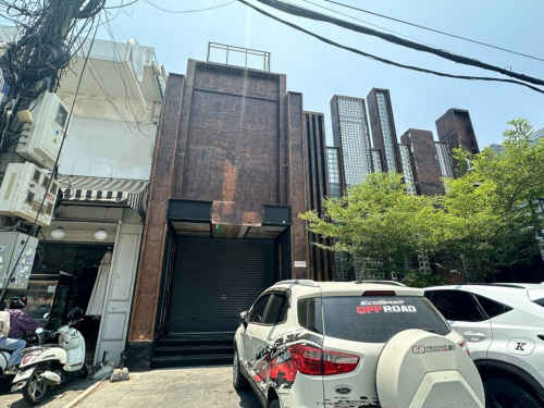 Shophouse for Rent in Toul Kork