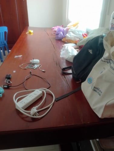 តុឈើ តុបាយ តុប្រជុំ