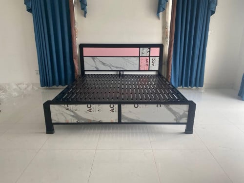 គ្រែដែក 180*200