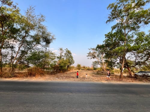 ក្បាល់ដី23 លក់បន្ទាន់