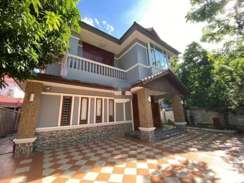 6 Bedroom Villa For Rent in Tonle Bassace