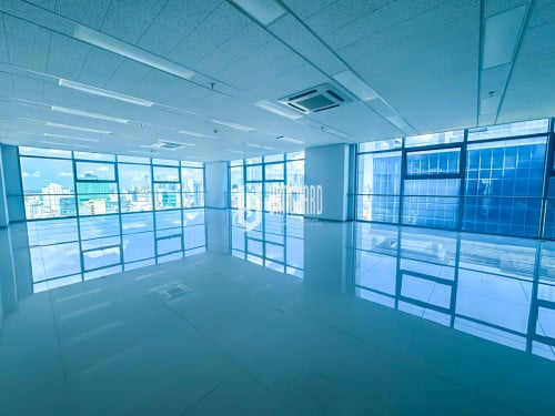 Office Space available for rent in 7 makara area