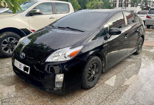 PRIUS 2010 FOR RENT 租一辆车