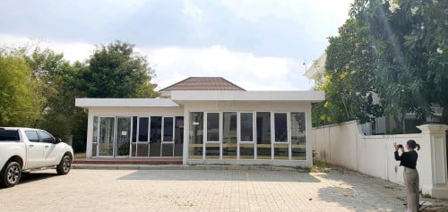 មីនីម៉ាត និង ហាងកាហ្វេសម្រាប់ជួលក្នុងគម្រោងបុរី ហ្គ្រេនភ្នំពេញ