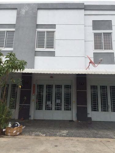 ផ្ទះលក់ 43000 បុរីពិភពថ្មីឈូកវ៉ា ១