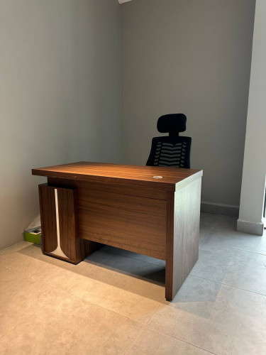 Set office (ឆុតធ្វើការ)