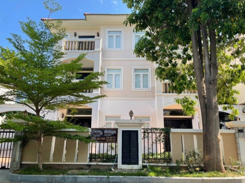 Single Villa in Borey Grand Chrouy Changvar