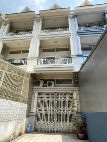 ផ្ទះអាជីវកម្មលក់