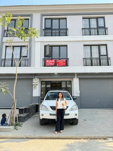 ពោធិ៍ចិនតុង សែនសុខ ក្បែរបុរីឈូកវ៉ា២