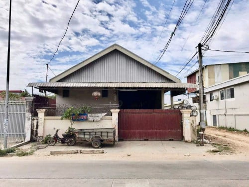 ឃ្លាំងសម្រាប់ជួលតម្លៃ 1500ចរចារទំហំ12*35