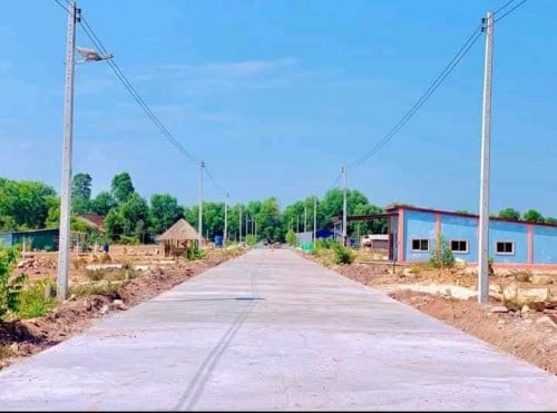 បង់រំលស់ក្នុងមួយខែ 99 ដុល្លារដីលមានតម្លៃក្រោមទីផ្សារ មានដីទំហំ 5×20=5500$💵មានដីទំហំ 5×30=7500$