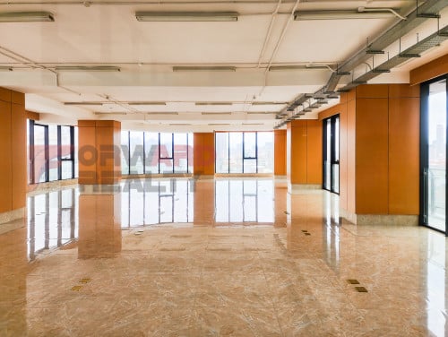 🏢 150-350 SQM Office Space for Rent – Tumnob Tuek Area