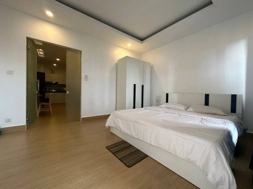 1bedroom for rent in BKK3 Near IOS Tower