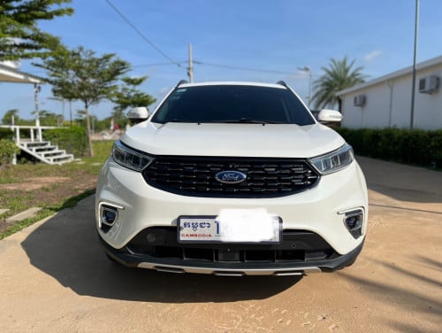 ខ្ញុំ​ចង់លក់ឡាន​ Ford Territory 022​ full option ទឹកថ្នាំហ្សីនមួយជុំ​