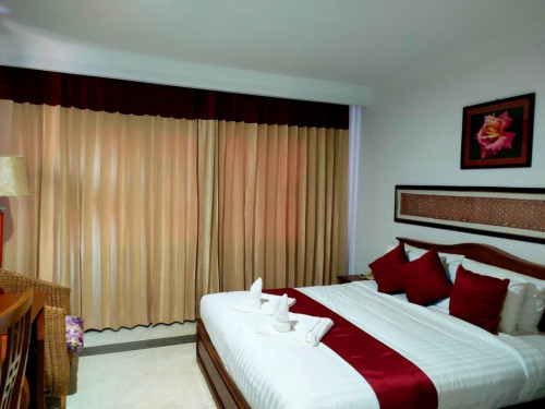 Hotelលក់ខាត70មុឺននៅលេីផ្លូវកៅស៊ូ25មចំងាយ400មពីផ្សារចាស់ក្រុងសៀមរាប