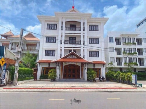 Hotelលក់ខាត70មុឺននៅលេីផ្លូវកៅស៊ូ25មចំងាយ400មពីផ្សារចាស់ក្រុងសៀមរាប