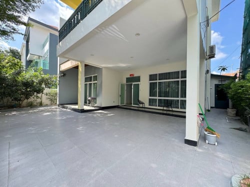 Villa For Rent in Koh Pich