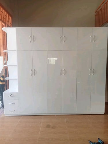 ទូសំលៀកបំពាក់ប្រភេទទូជ័រប្រើប្រាស់ដោយមានទំនុកទុកចិត្ត