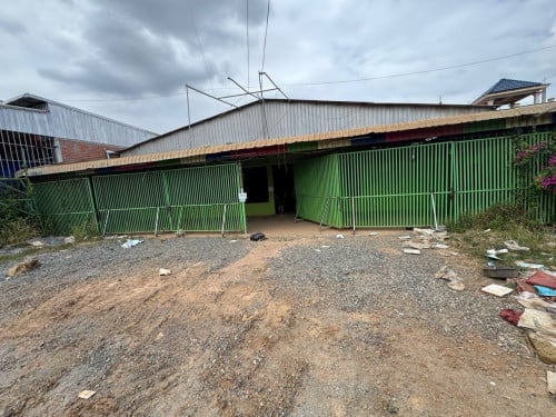 ផ្ទះនិងដីជួល