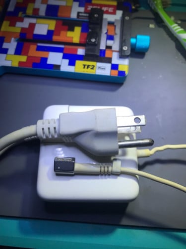 MacBook adapter