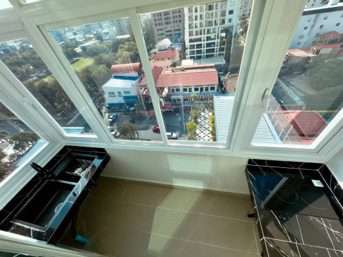 One Bedroom Unit In BKK1 AREA, 30m from Nearest Thai Huot Market
