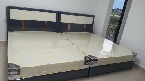 ឈុតគ្រែនឹងពូក