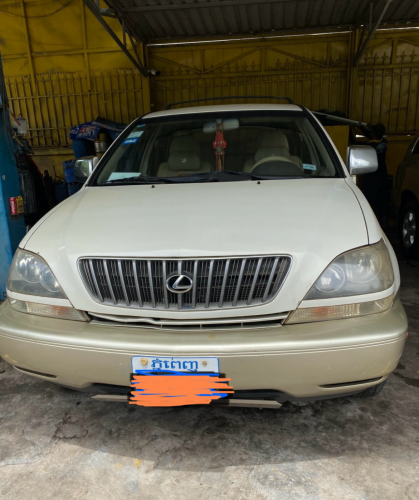 LEXUS RX300 (Pearl white) P2 99 ម្ចាស់ដេីម
