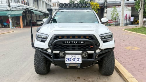 Tacoma 2016 TRD Full V6 Pong2 4×4 ឡានស្អាតទឹកថ្នាំហ្សីនមួយជុំ លេងហើយពីអាមេរិកមួយកប់