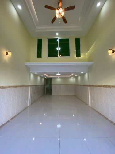 ផ្ទះលក់ បន្ទាន់ !!! ផ្ទះថ្មី 100% មានដំបូល និងសំយាប