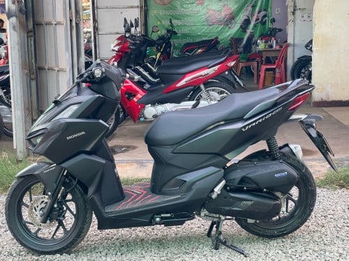 2590$ VARIO2022 160CC