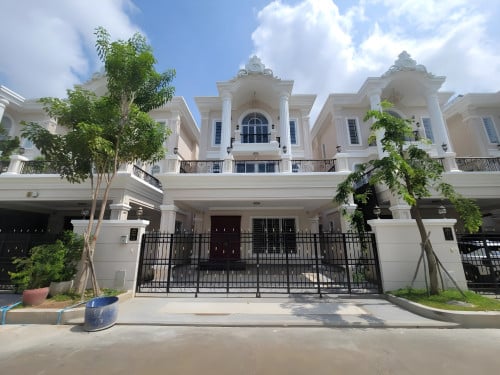 Prince Villa For Rent At Borey ML Tiara- Aeon 3