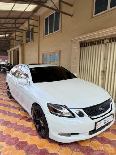 ឡានស្អាតអត់មានបុកប៉ះទេលក់តម្លៃធូរៗ