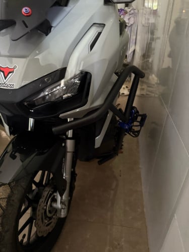 កាងADV 160 នៅស្អាតអត់ដែលដូល ( ចង់ដូម៉ូលក់ចេញ)