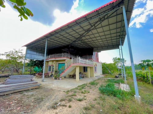 🏦House Available for Urgent Sale at a Special Price (Negotiable).