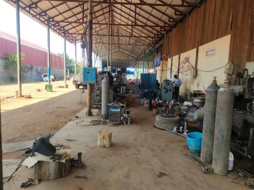 ๐ฆWarehouse Available for Urgent Sale at a Special Price (Negotiable).