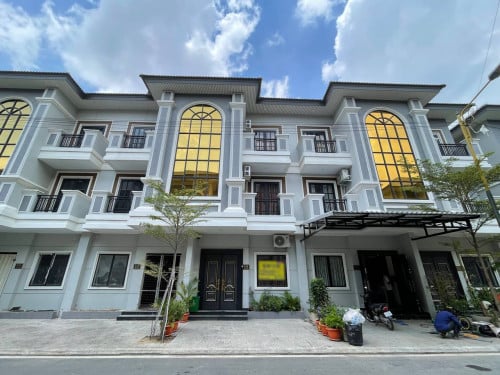 Link House for Rent at Borey Thai Chhunkry, Khan Sen Sok