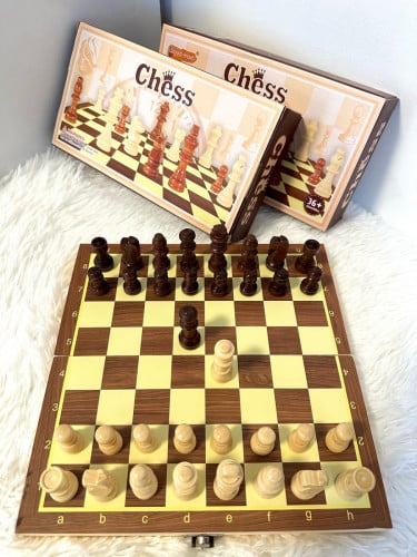 Magnetic Wooden Chess set