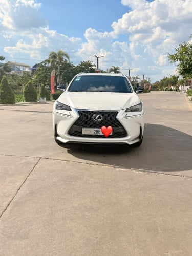 Nx200t F sport
