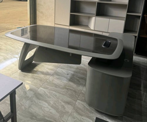 តុប្រធាន