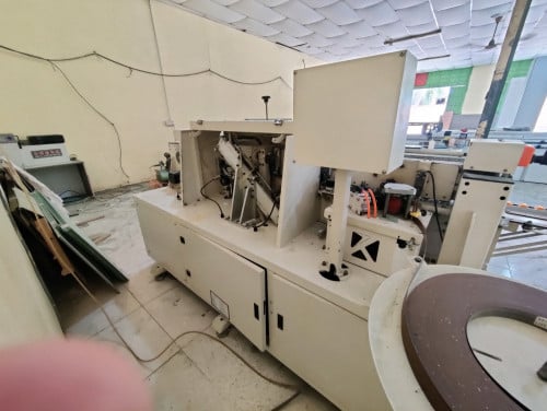 ម៉ាស៊ីនអ៑ុតគែមកុងប្លាកេតំលៃ 1800$