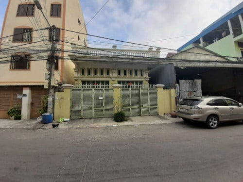 ផ្ទះលក់មួយល្វែង 130000$