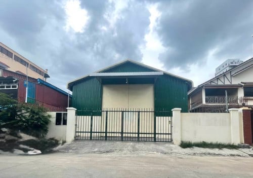 ដីនឹងឃ្លាំងសម្រាប់លក់ សង្កាត់ផ្សារដើមថ្កូវ | Land for sale in Phsar Daeum Thkov area