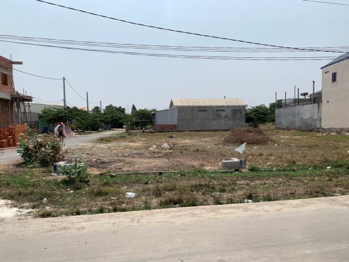 ដីកែងលក់បន្ទាន់! 🌟