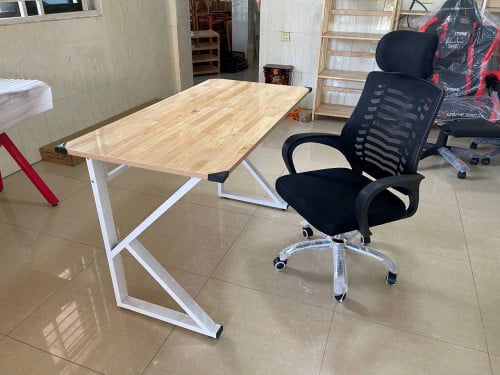 ឈុតតុកៅអីការិយាល័យ