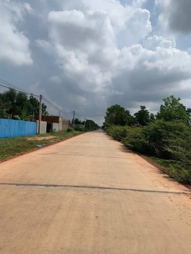 ដីអាជីកម្មលក់លេីផ្លូវបេតុងធំនៅសង្កាត់ស្វាយដង្គក្រុងសៀមរាប