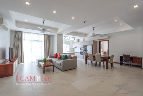 「日本語対応可能⇒Video OK」3 Bedroom Serviced Apartment For Rent in Tonle Basak.