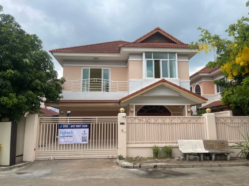 វីឡាសម្រាប់លក់នៅក្នុងគម្រោងបុរីឧទ្យានបាសាក់ | Villa for sale in Bassac Garden City