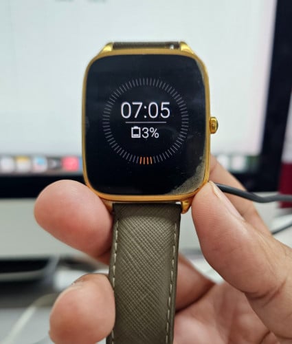 Asus Zenwatch2 , smart watch Gold colour 98%