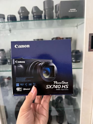 New Canon SX740HS