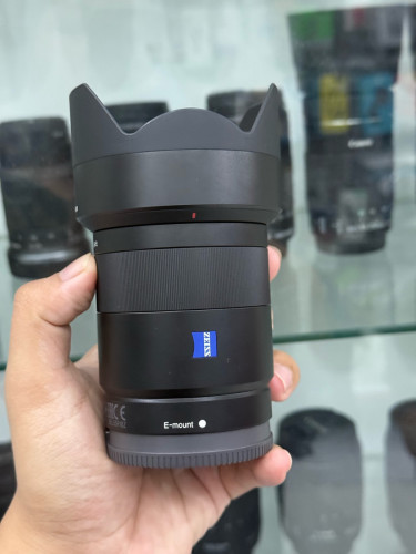 Sony FE 55mm F1.8 ZA 98%